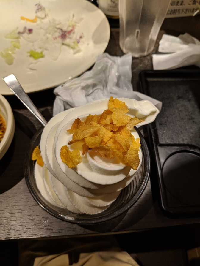 I got a bit too greedy with the ice cream so I couldn't fit many cornflakes on
it without spilling any.