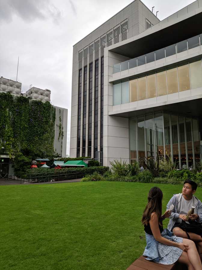 Mitsukoshi, Ginza: briefly sitting down on the rooftop.