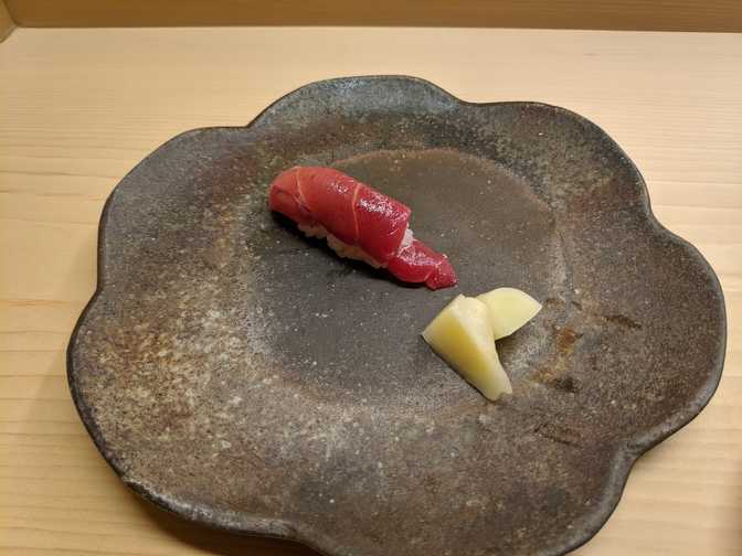 Chuutoro (medium fatty tuna): so soft and melty yet without usual slightly
sickening feeling that usually accompanies eating fat. Again, I wish there was
a tiny bit more seasoning (sweetness? acidity? I'm not expert) to balance out
the taste of the tuna.