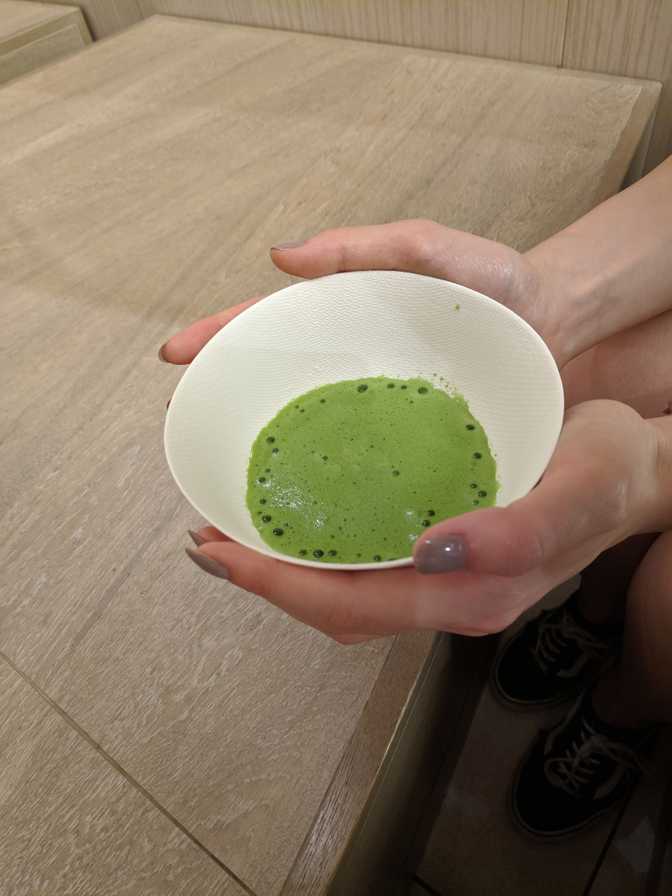 Bob and Christine had some great tea served in a disposable traditionally
shaped bowl.