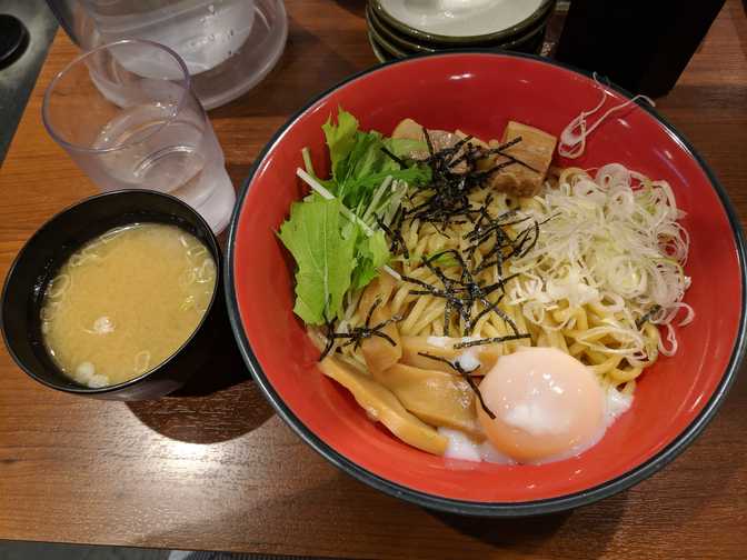 Abura soba (soup-less oil noodles) with miso soup on the side. Yummy. This
time I mixed the egg in rather than just slurping it up.