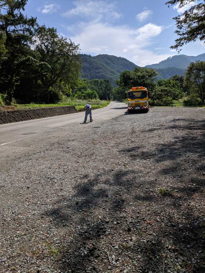 We drove a kilometre or two down the street, passing many workers who were
busy hand sweeping the road. Why can't my government put more money towards
stuff like this.