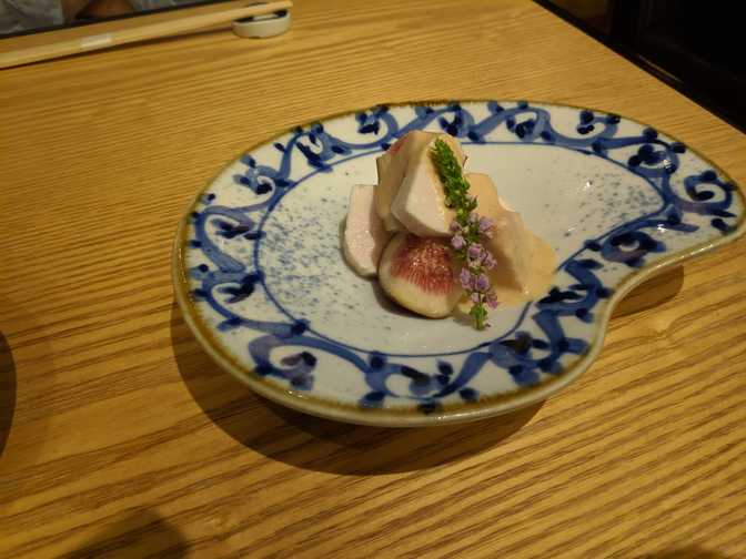 Ginza Torisuki, Tokyu Plaza: a tiny fig and chicken side. At least the
fig was tasty.