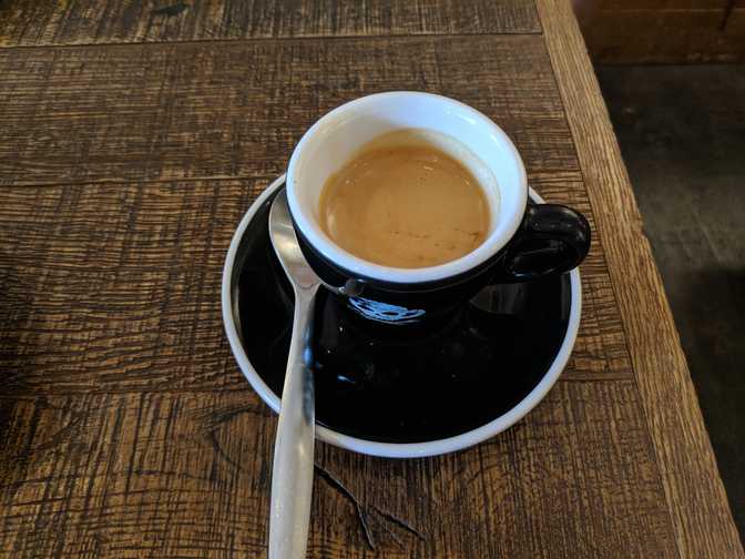  I got a double espresso for 400 JPY and it was great, probably
ranking among the top 20% of espressos that I've had in Sydney.