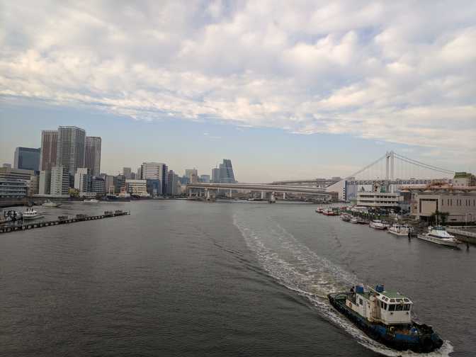 Konan: I rode over a bridge, snapped this picture, and descended a fair
amount, before realising that I went the wrong way and had to turn around.
Luckily the powered bike made it pretty easy.